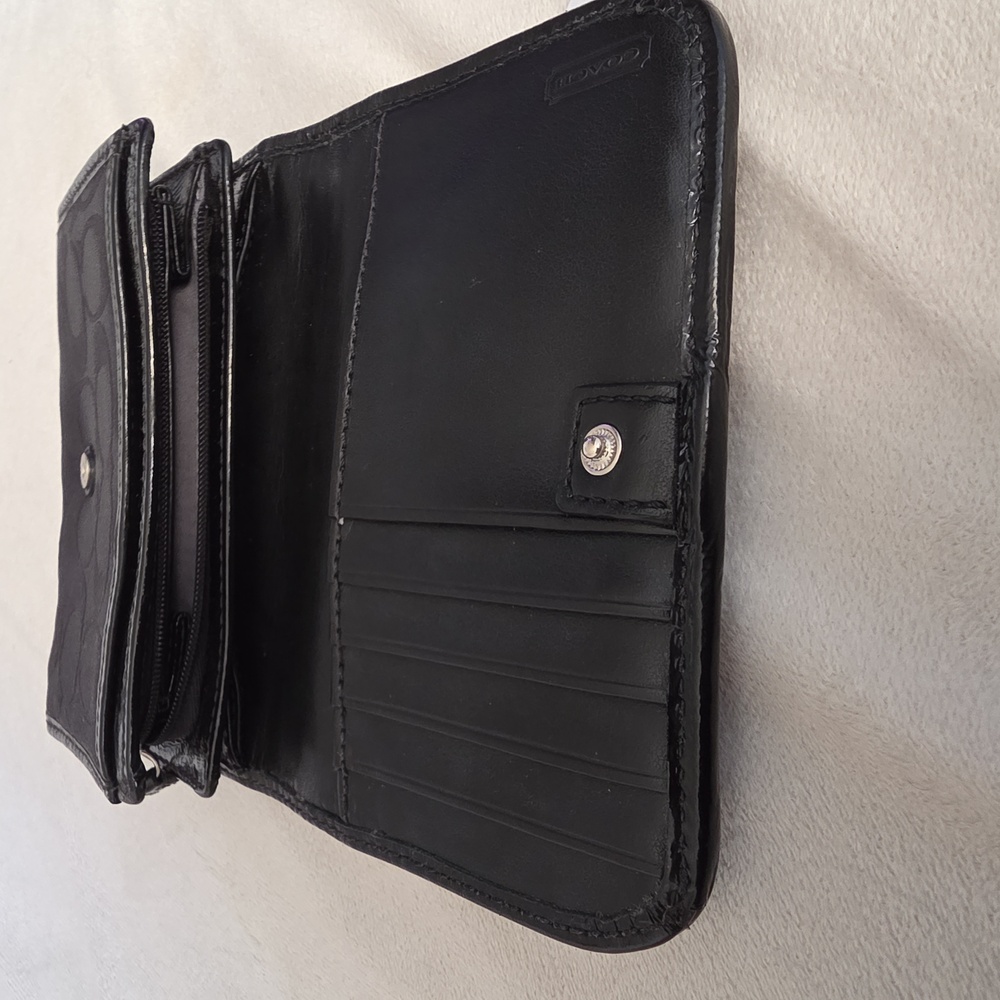 Coach Black Signature Wallet - Picture 5 of 7